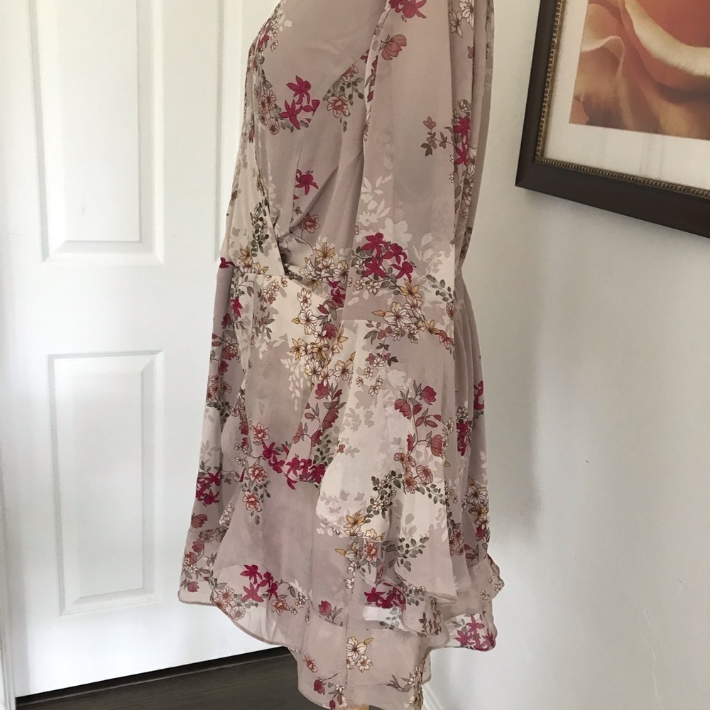 Flower Flow Dress - Picture 2 of 8